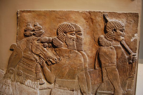 Nimrud bas-relief (11)