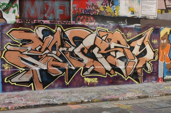 5839 rue des pyrenees 17 octobre 2011