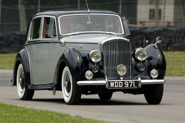 bentley_type_r_standard_saloon_1952_117.jpg