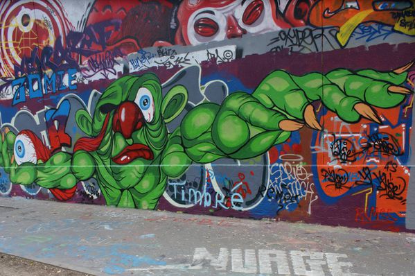5942 rue des Pyrenees 24 octobre 2011