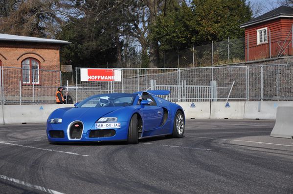 Bugatti-6.jpg