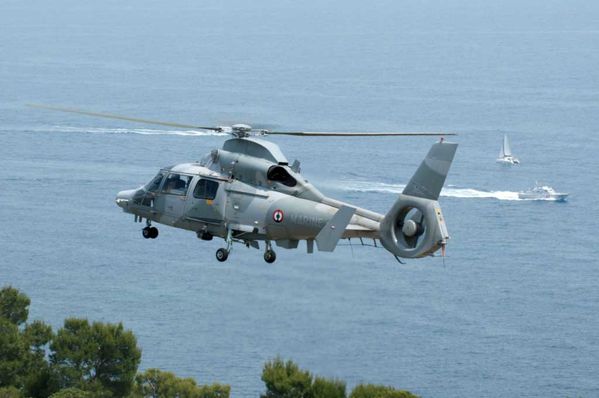 helicoptere-panther-de-la-marine.jpg
