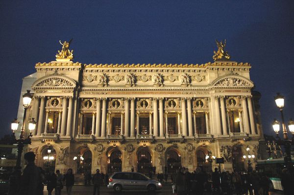 Opéra Garnier de nuit DSC_2177.jpg