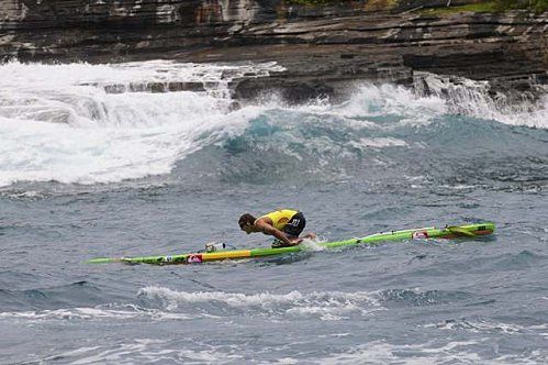 molokai-oahu-paddleboard-race-01