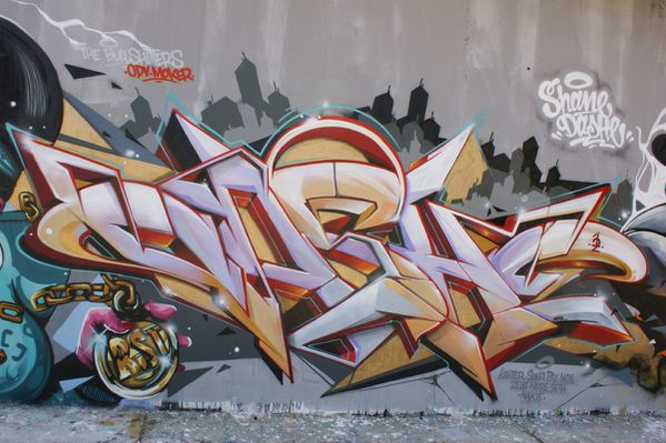 889 graffPark 78200 Mantes la jolie