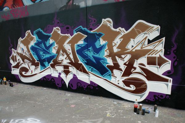 5984 rue des Pyrenees 24 octobre 2011