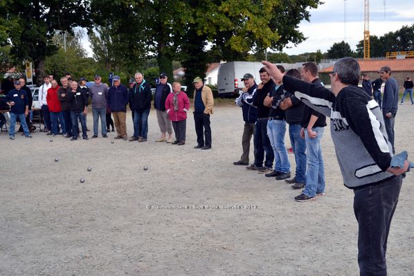 Vide grenier Bourg sous la Roche et Fête des Vendanges (5)