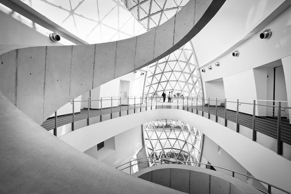 Salvador Dali Museum - 1tourdhorizon.con Salvador Dali Museum - 1tourdhorizon.con