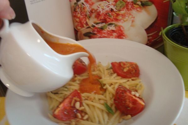 000 pasta sauce crue (2)