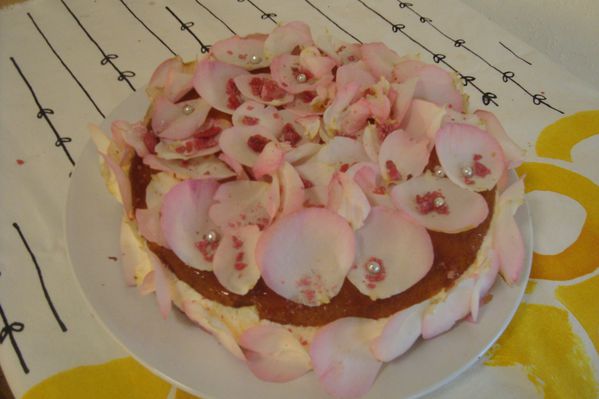000 gâteau à la rose (5)
