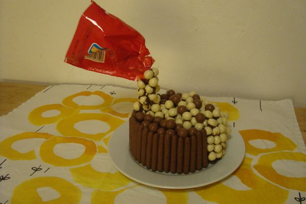 000 gravity cake (0)