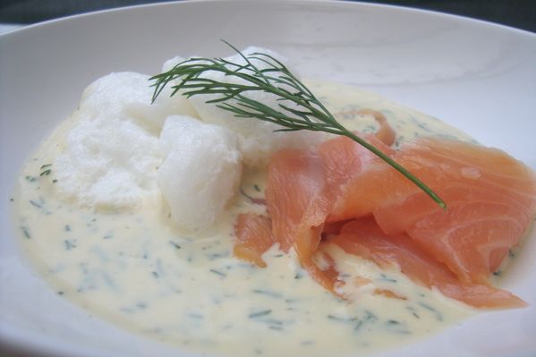000 oeufs à la neige à l'aneth & au saumon (2)