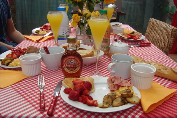 00000POKS BRUNCH 1 dim pok 062