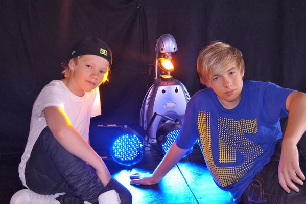 2Boys-2.jpg