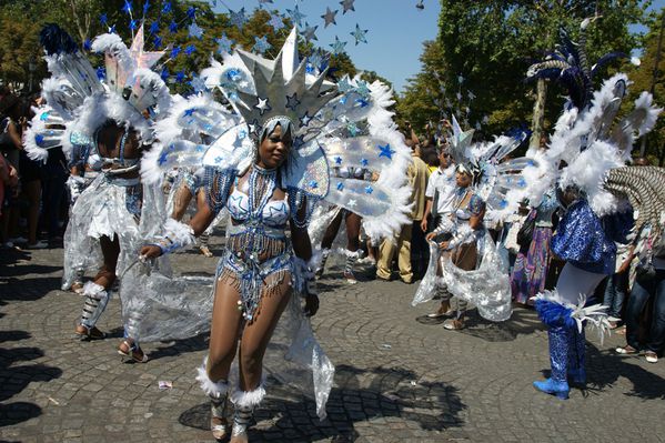 047 carnaval tropical 2011