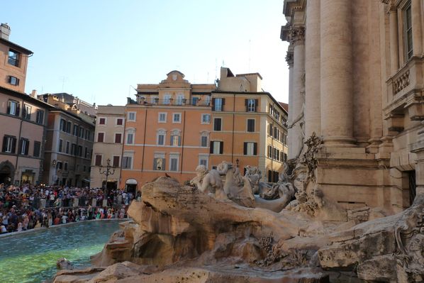 fontaine-de-trevi.JPG