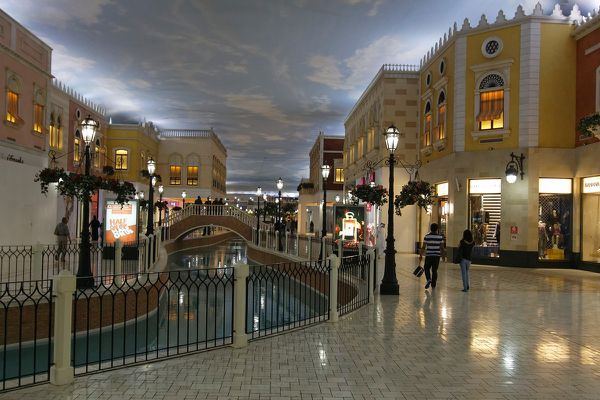 2013 02 10 Doha Villagio Mall (18) DxO jyc-BorderMaker