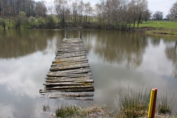 pont-dans-l-eau.jpg