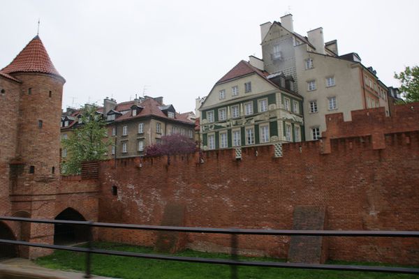 Varsovie pologne-vieille ville - remparts (8)