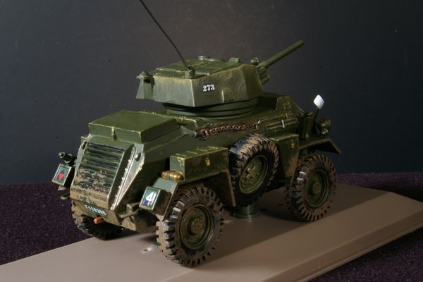 humber armored car Mk IV 704