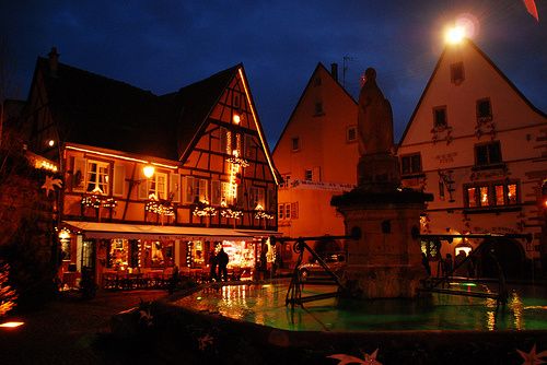 colmar-noel-place-anc-douane-flickr.jpg