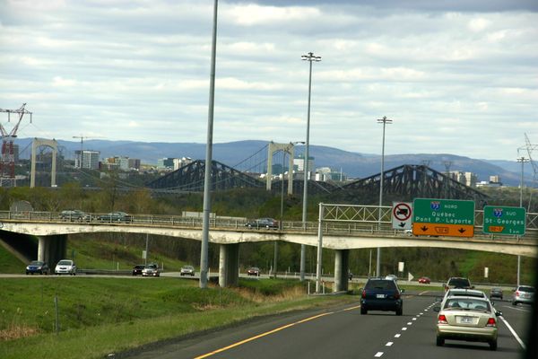 022-Sur-les-routes-canadiennes.jpg