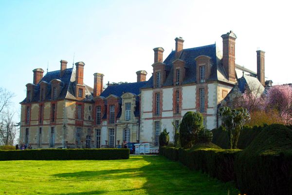 FM5 Château de Thoiry, Thoiry