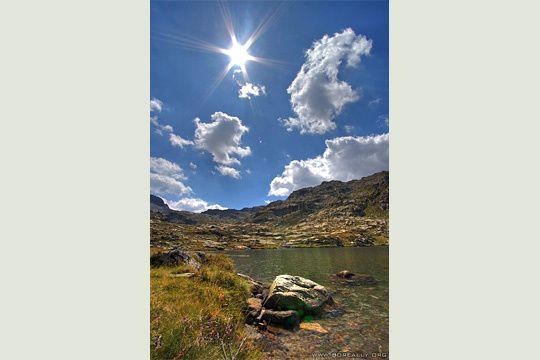 lac-soleil-montagne-533450.jpg