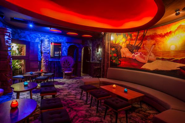 tiki bar paris dirty dick frochot pigalle