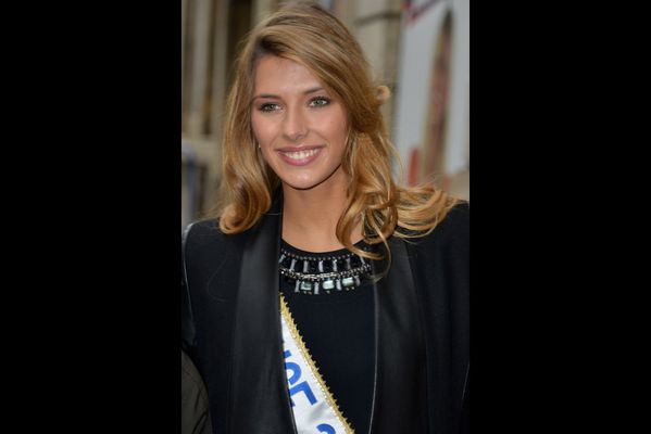 sem14decd-Z13-Miss-France-Camille-Cerf-chez-Europe-1.jpg