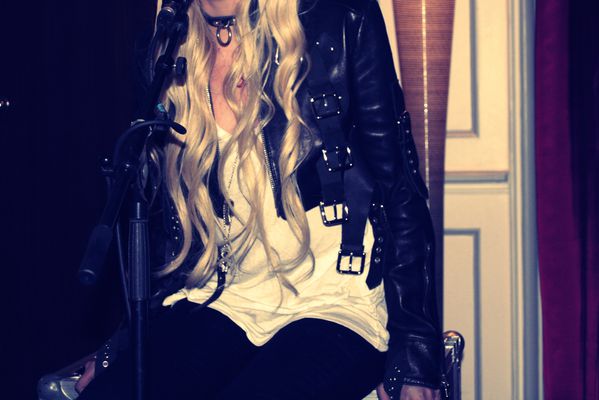 The Pretty Reckless - Light me up - Taylor Momsen -copie-7