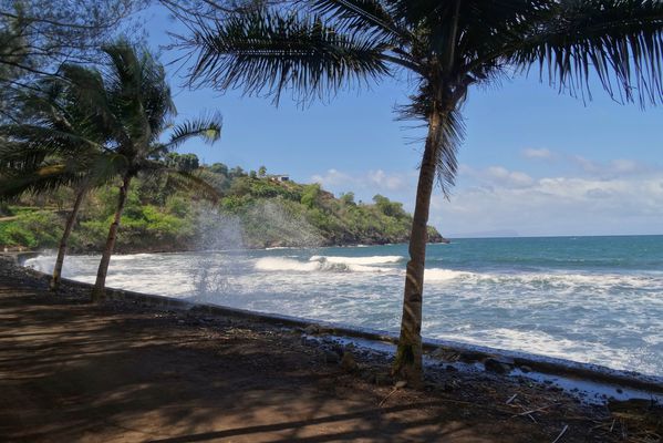 Marquises Hiva Oa baie d'Atoana écume 1