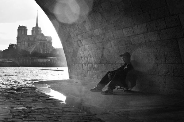sous-le-pont-1