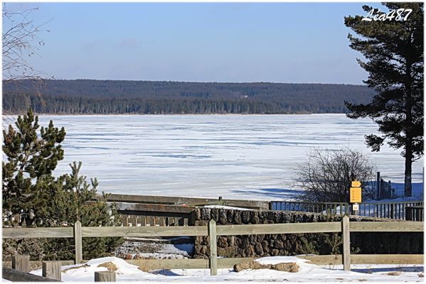 Lieux---villes-2-0725-lac-de-charpal.jpg