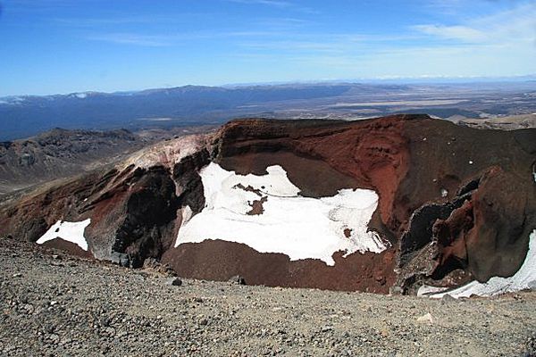 Ave-Red-crater-1.jpg