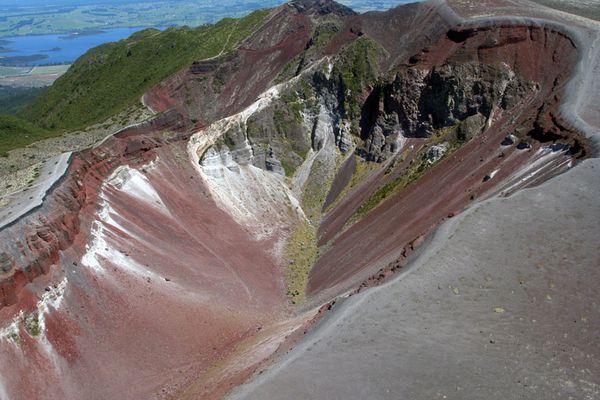 mt tarawera - gerald viabloga