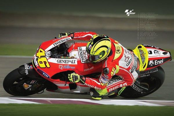 xl PP32568-affiche-valentino-rossi-ducati-2011