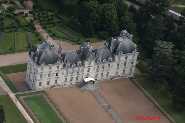 châteaux de la Loire 105