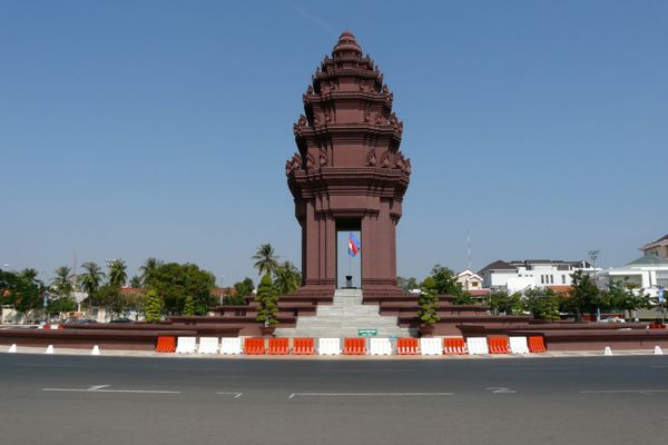 040. monument independance cambodge