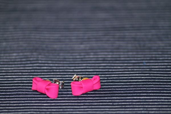 Boucles d'oreille noeud rose 02