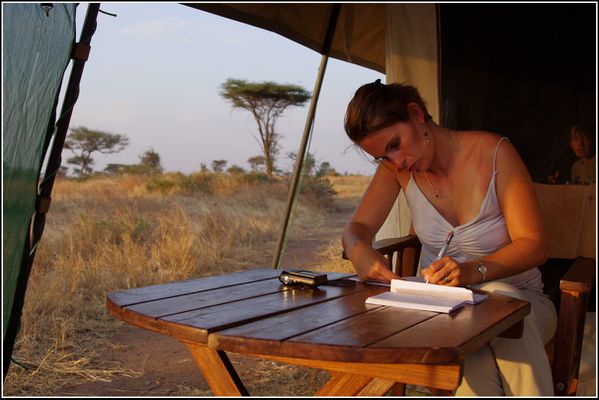 Sylvie dans le Serengeti