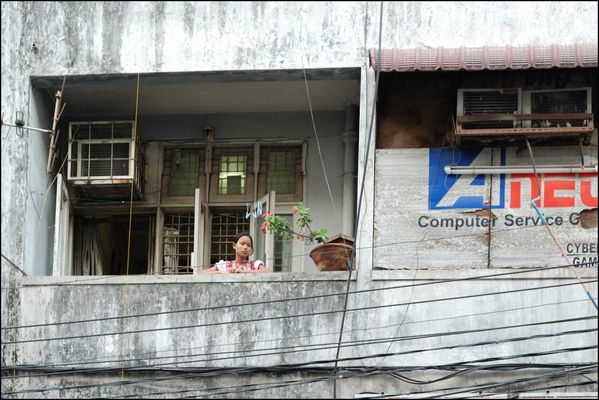 fenetres-sur-Yangoon-3155_ShiftN.jpg