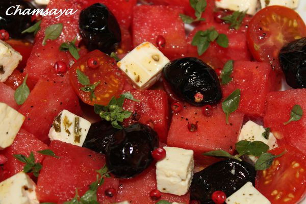 Salade-pasteque--feta--tomates-et-baies-roses 7232