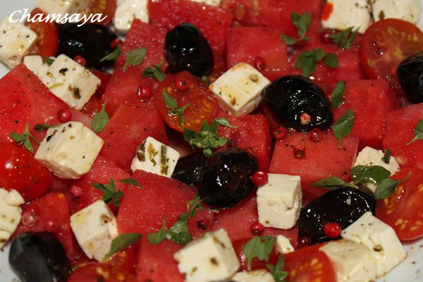 Salade-pasteque--feta--tomates-et-baies-roses 7235