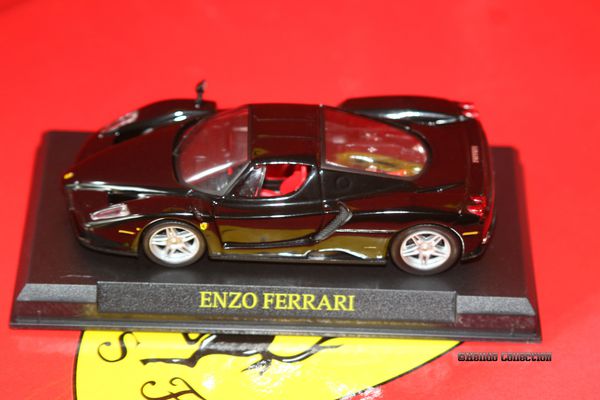 Ferrari Enzo - 01