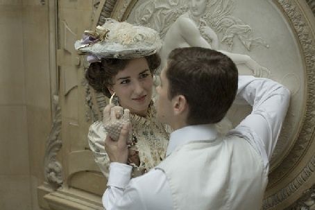 Madame-Solario-PHOTO-1.jpg