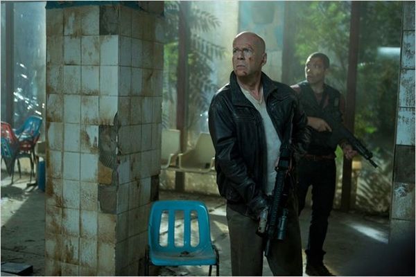 Die-Hard-Belle-journee-pour-mourir-photo-4.jpg