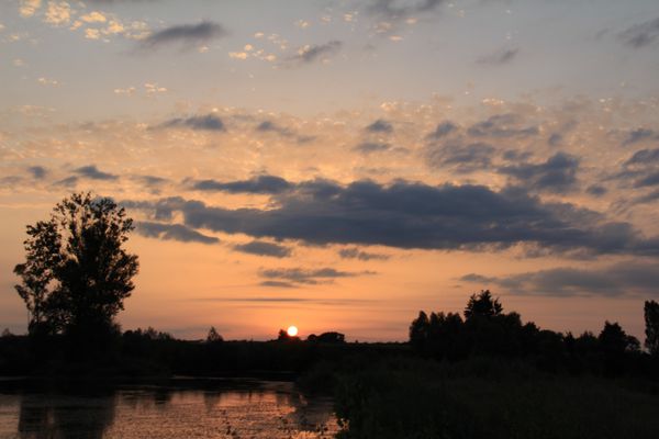 coucher de soleil sur les étangs de la côte rouge (4)