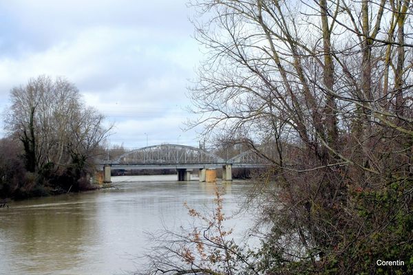 p02---Pont-en-fer.JPG