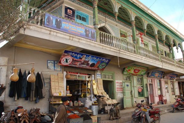 Dans une rue du Bazar